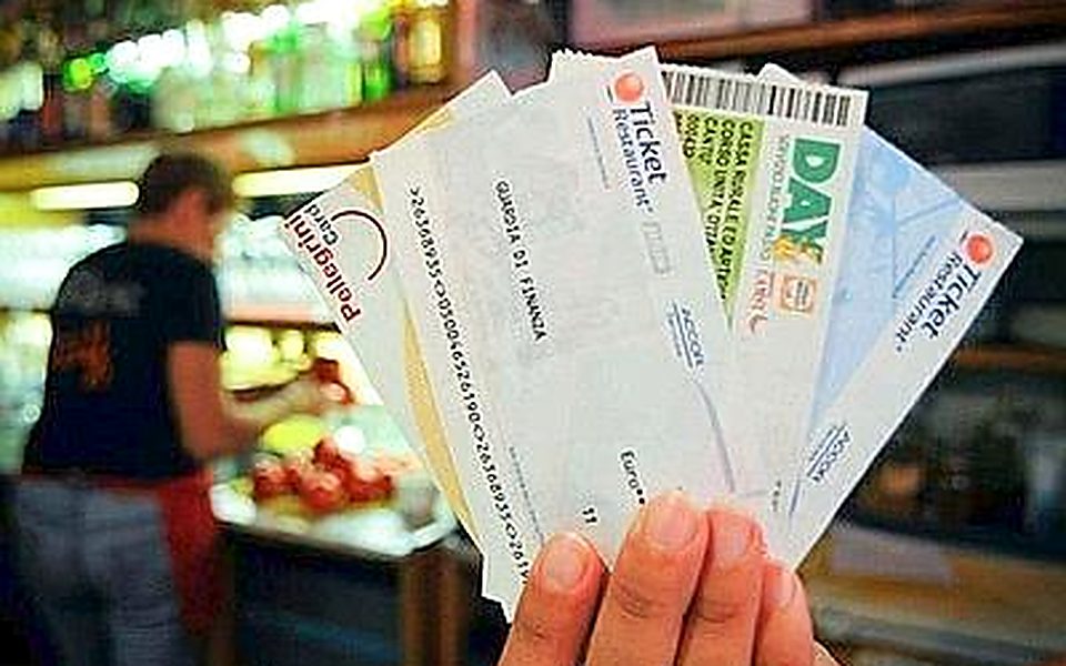 Esternalizzazione Telecom: no dei lavoratori . Primo servizio giornalistico da tg sulle esternalizzazioni!