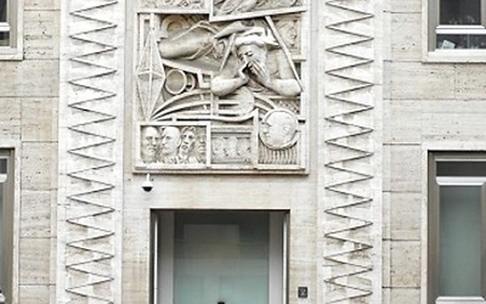 Onorate le sentenze! Lettera aperta di un lavoratore esternalizzato a Bernabè (Telecom) e Sgrò (Ceva Log.)